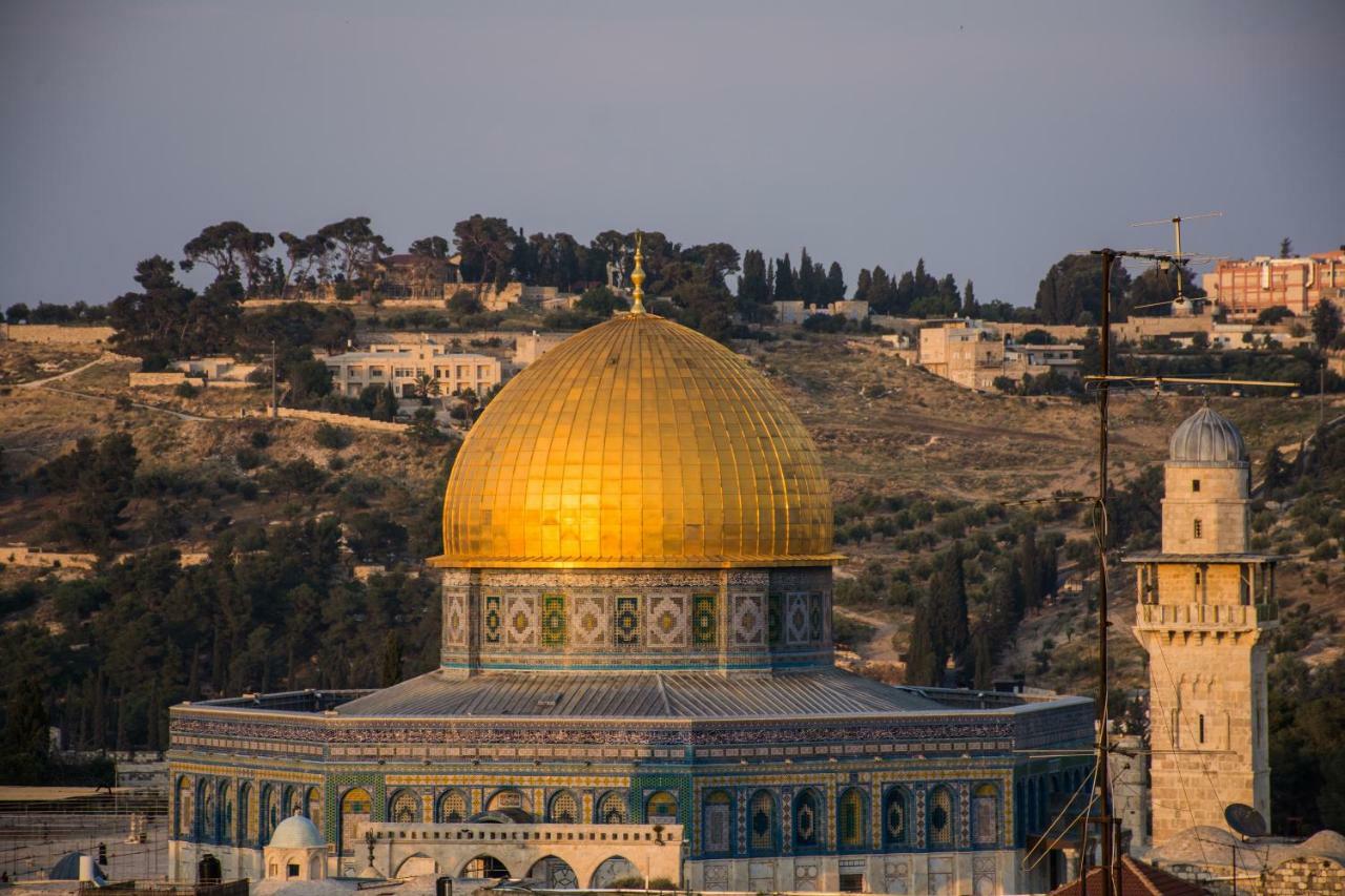 Into Jerusalem Heart Esterno foto